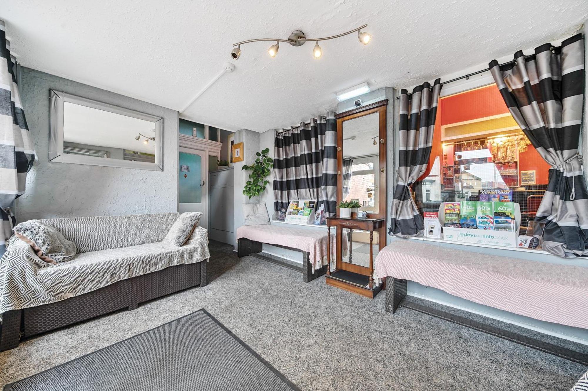 Willin House Hotel Блекпул Екстериор снимка